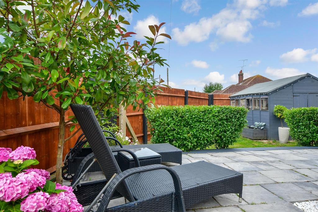 Palmer Road, Angmering, West Sussex 5 bed end of terrace house for sale