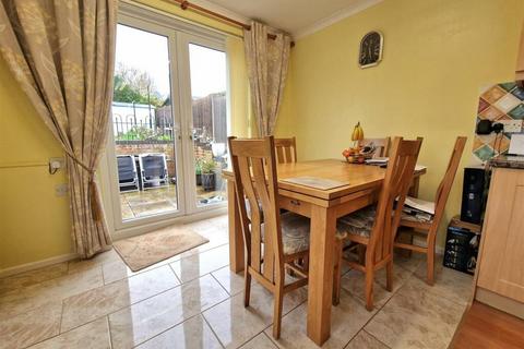 3 bedroom semi-detached house for sale, West View, Newent