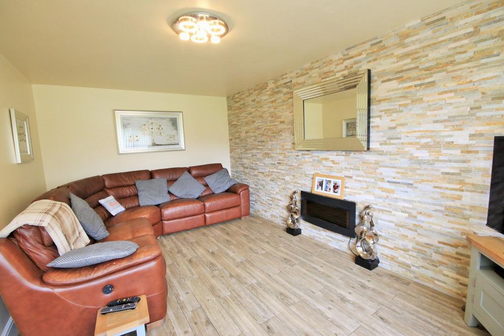 Farr Close, Worsley Mesnes, Wigan, WN3 5XQ 4 bed terraced house for