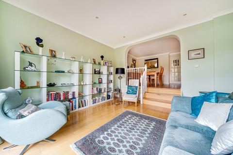 38 Manor Road, Teddington, TW11 8AB