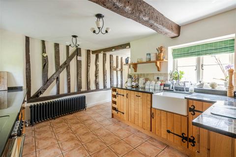 3 bedroom cottage for sale, The Green, Christian Malford