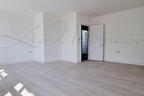 undefined, Crown Lane, Morden, SM4