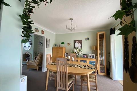 43 Fairway, Bradford, BD7 4JG