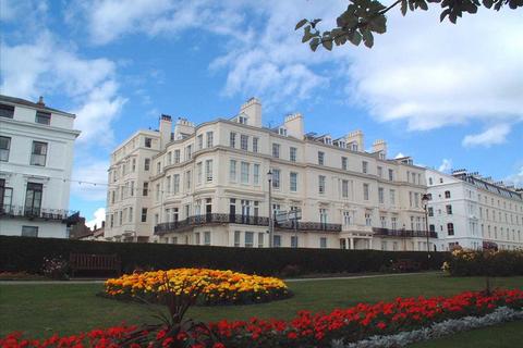 3 bedroom apartment for sale, Royal Crescent Court, Filey