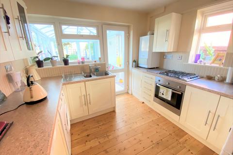 10 April Close, Exmouth, EX8 4QE