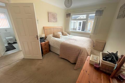 14 Broadmead, Exmouth, EX8 4JU