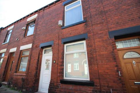 2 bedroom terraced house to rent, Vine Street, Chadderton, OL9