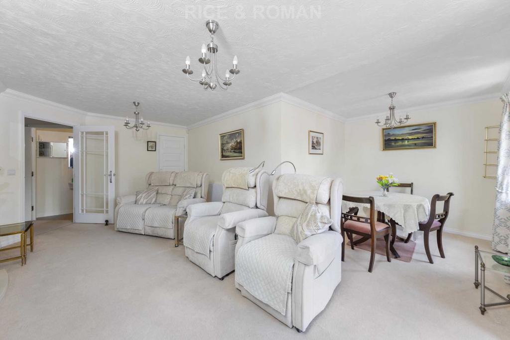 Leatherhead Road, Ashtead KT21 2 bed retirement property for sale £