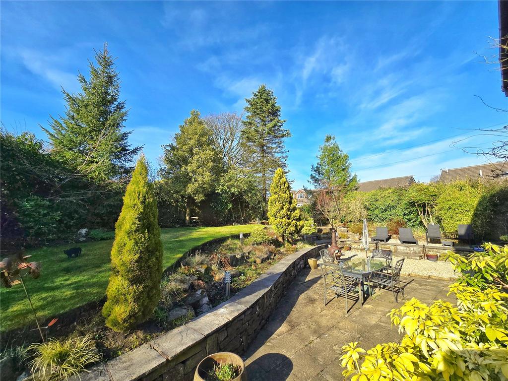 Sunny Rear Gardens
