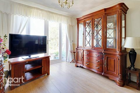 27 Warren Road, Cambridge, CB4 1LL