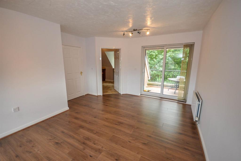 Highbridge, Gosforth 2 bed apartment for sale £160,000