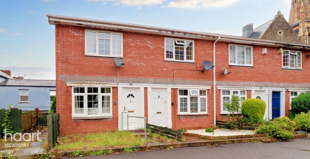 Baneswell Courtyard, Newport 2 bed terraced house for sale £130,000