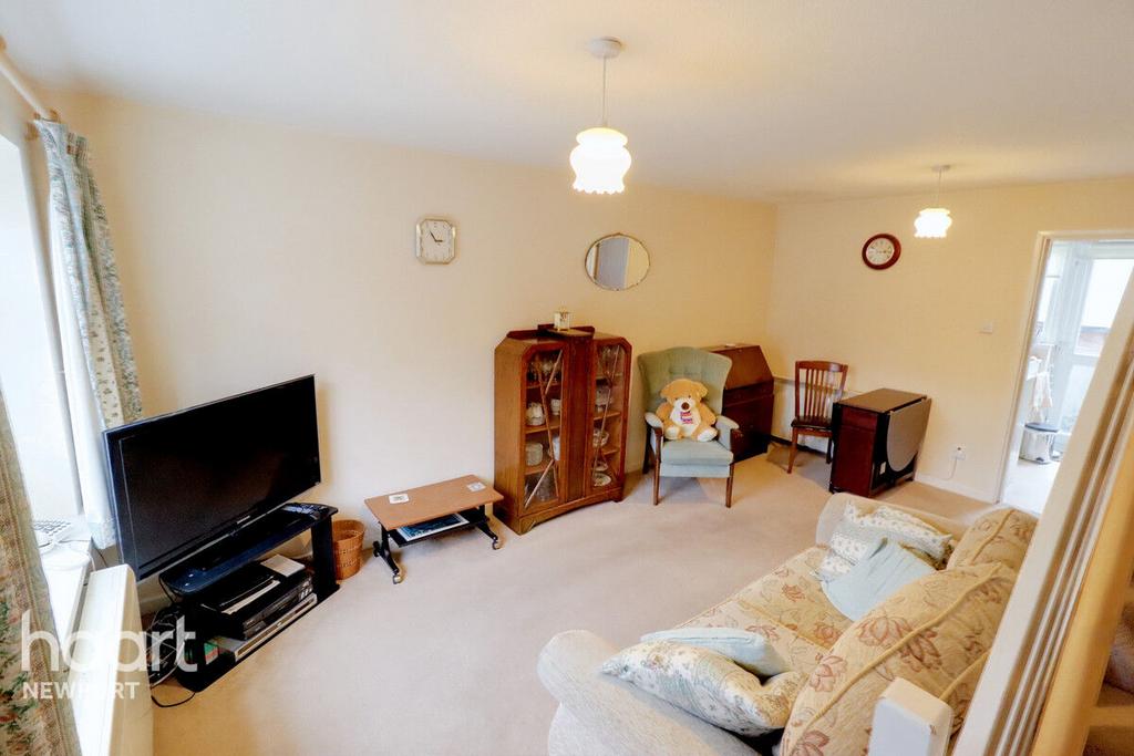 Baneswell Courtyard, Newport 2 bed terraced house for sale £130,000