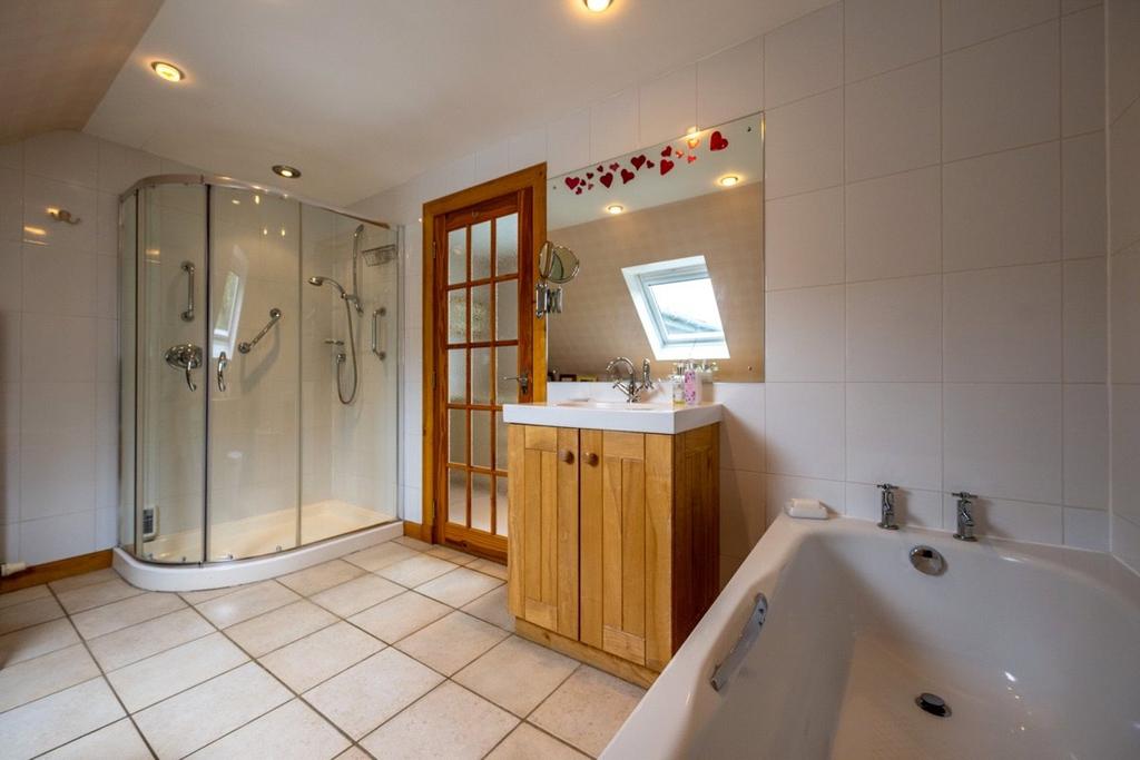 Ensuite