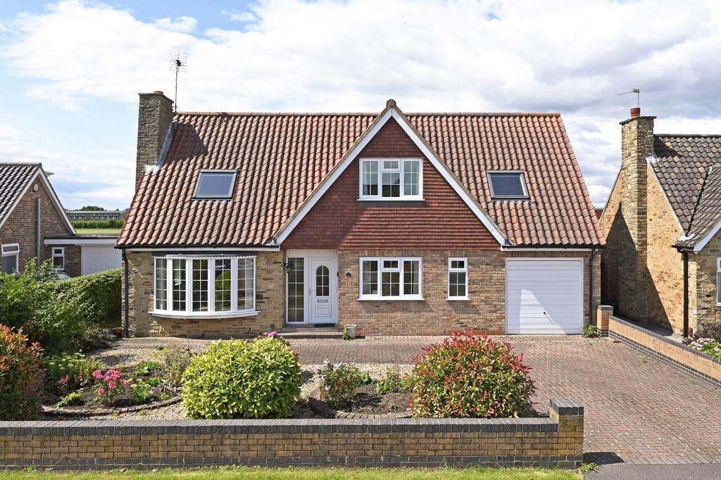 Meadlands, Appletree Village, York, YO31 3 bed bungalow to rent £