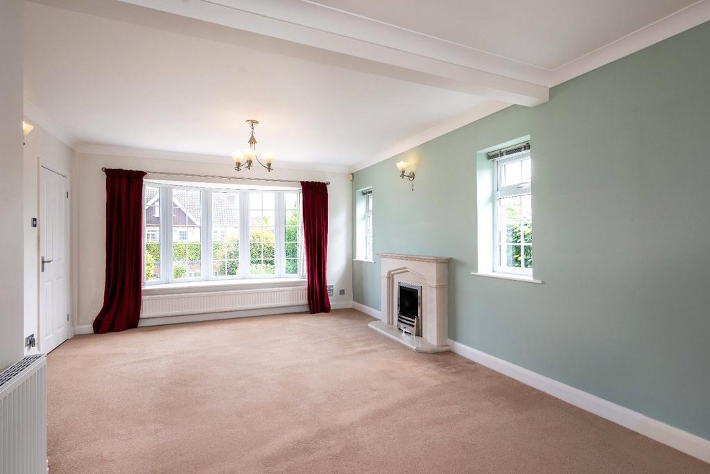 Meadlands, Appletree Village, York, YO31 3 bed bungalow £1,900 pcm (£