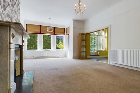 undefined, Clarence Drive, Harrogate, HG1