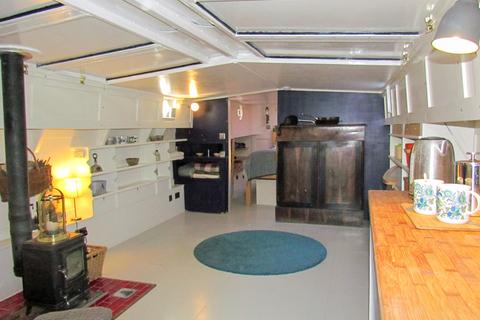 1 bedroom houseboat for sale, Laleham Reach, Chertsey KT16