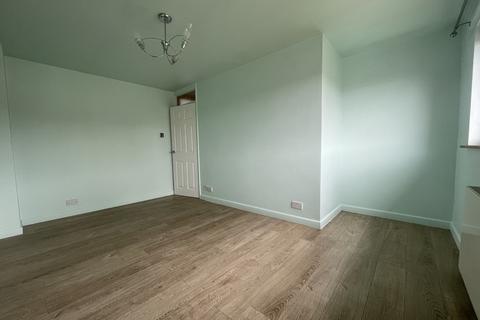 28 Garden Close, Exeter, EX2 5PA