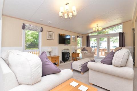 3 bedroom park home for sale, Woodland View, Bashley Park, New Milton, Hants, BH25