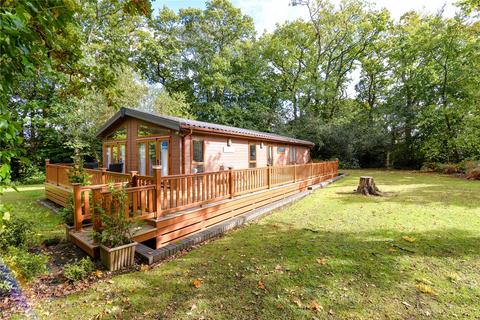 3 bedroom park home for sale, Woodland View, Bashley Caravan Park, Sway Road, New Milton, BH25