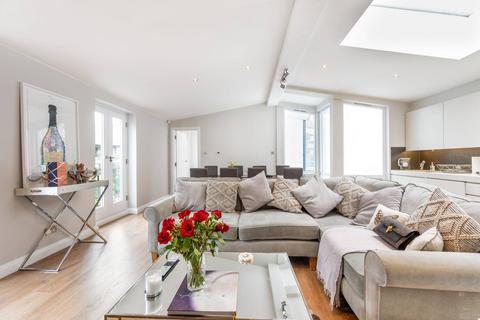 undefined, Royal Crescent Mews, Holland Park, London, W11