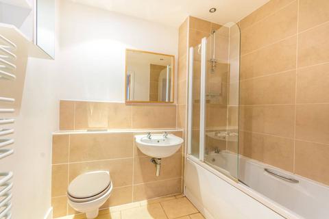 1 bedroom flat for sale, Woodmill Road, Clapton, London, E5