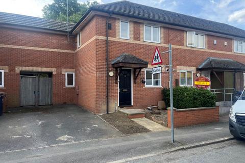 3 bedroom terraced house for sale, Barry Road, Abington, Northampton NN1 5JS