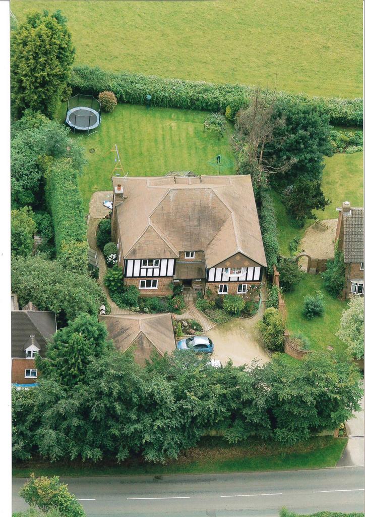 Church Lane, Norton, Worcester, WR5 2PS 5 bed detached house for sale