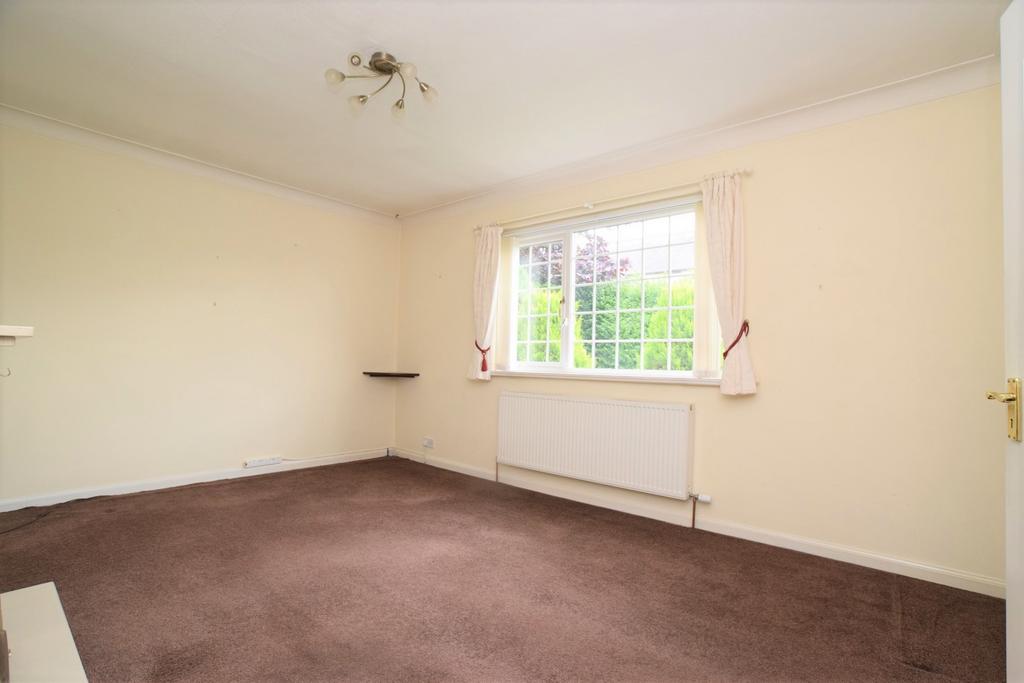 Dunvegan, 20 Ryedale Road, Dumfries, DG2 7EP 3 bed detached bungalow