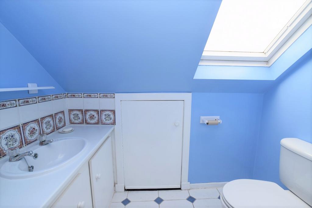 Dunvegan, 20 Ryedale Road, Dumfries, DG2 7 EP - Gri