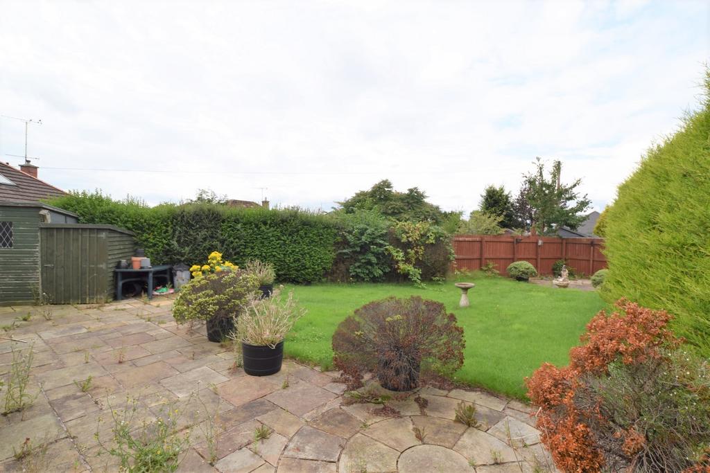 Dunvegan, 20 Ryedale Road, Dumfries, DG2 7 EP - Gri