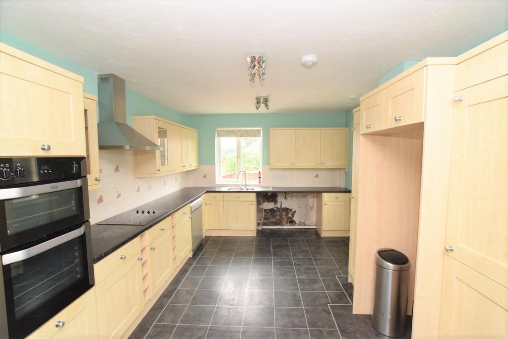 Dunvegan, 20 Ryedale Road, Dumfries, DG2 7 EP - Gri