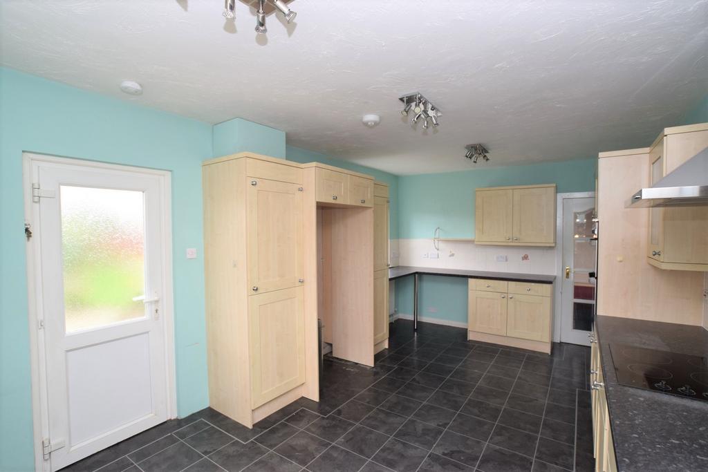 Dunvegan, 20 Ryedale Road, Dumfries, DG2 7 EP - Gri