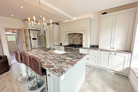 2575 Coventry Road, Sheldon, Birmingham, B26 3PX