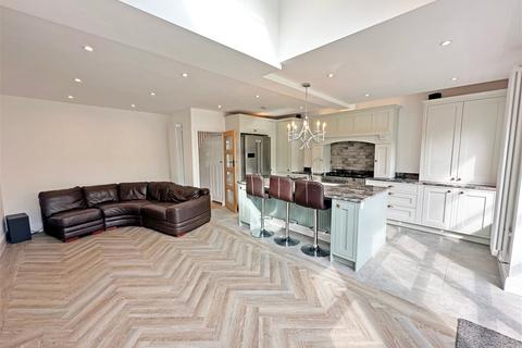 2575 Coventry Road, Sheldon, Birmingham, B26 3PX