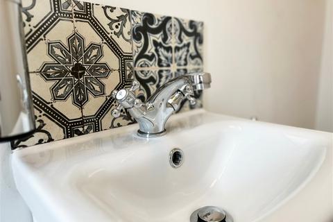 2575 Coventry Road, Sheldon, Birmingham, B26 3PX