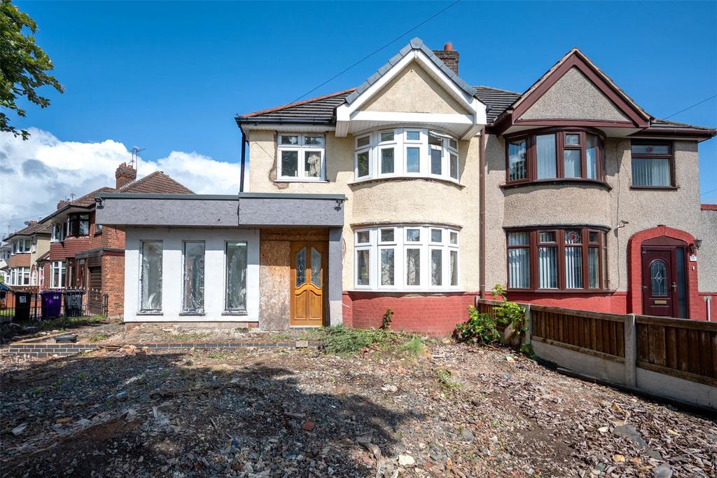 Romsey Road, Fordhouses, Wolverhampton, West Midlands, WV10 2 bed semi