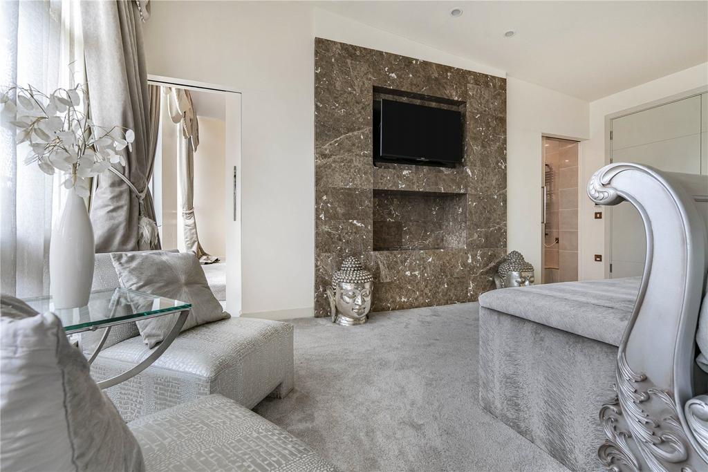 Principal Bedroom