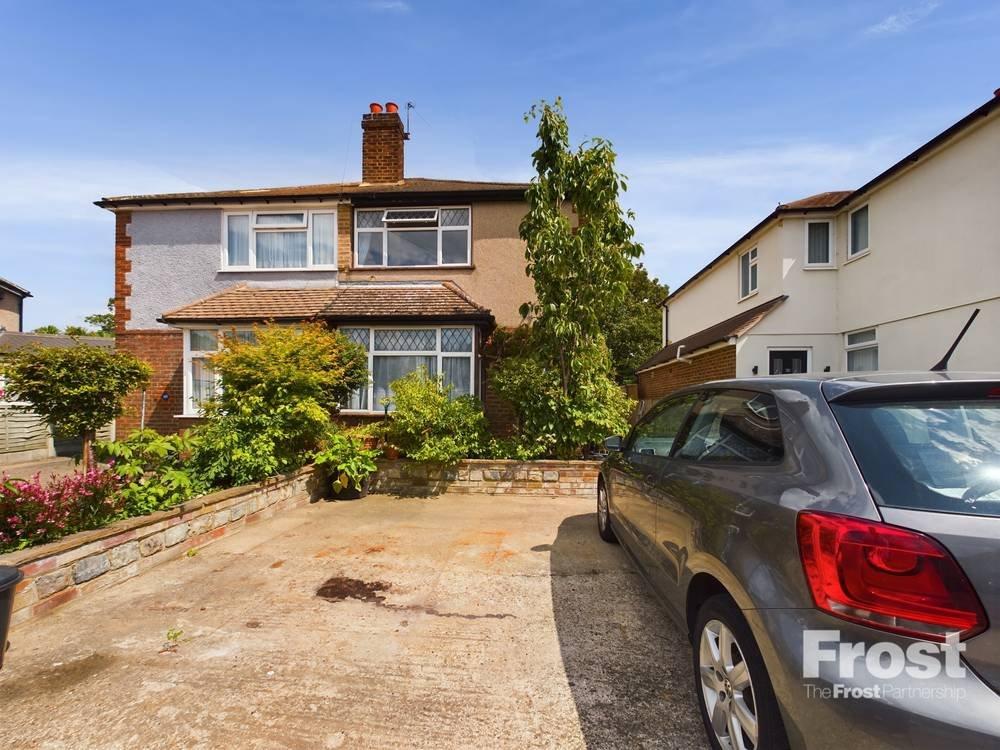 Fernhurst Road, Ashford, Surrey, TW15 3 bed semidetached house for