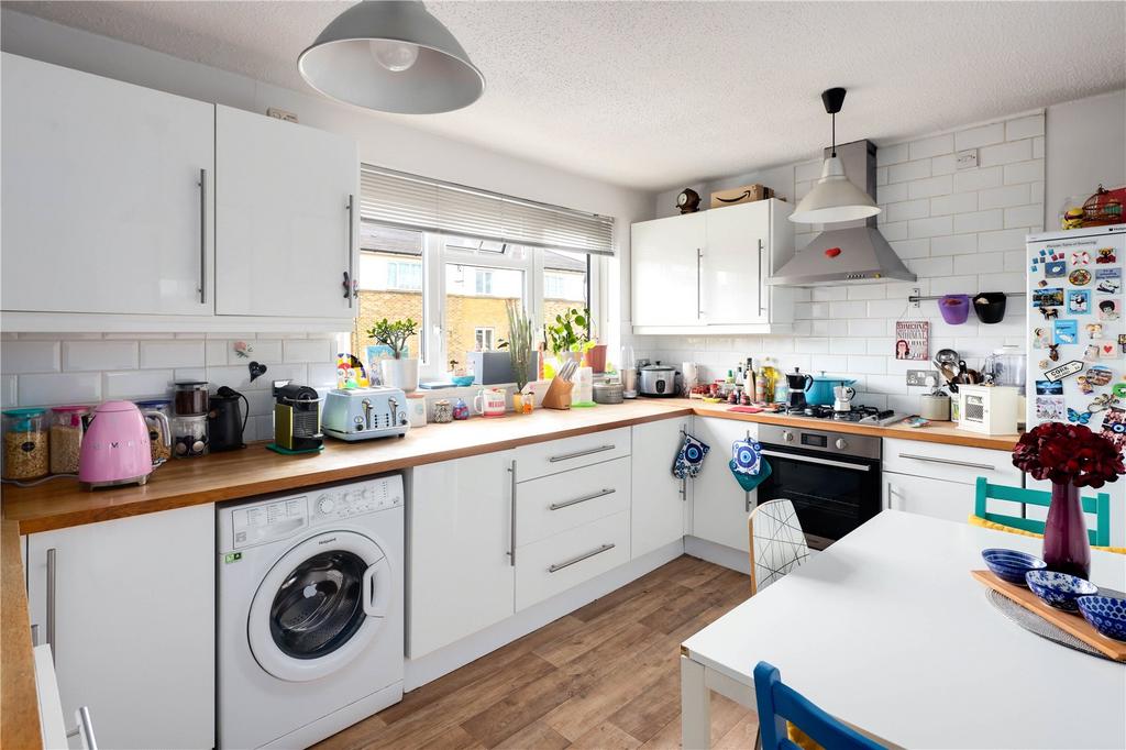 Parnell Road, Bow, London, E3 1 bed flat for sale £325,000