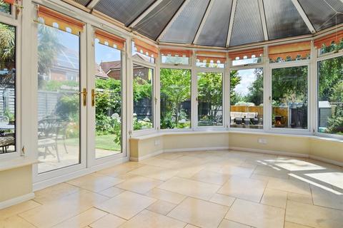 5 Teal Drive, Herne Bay, CT6 5RA