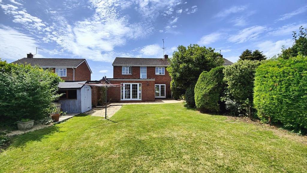 St. Catherines Crescent, Sherborne, Dorset, DT9 3 bed detached house