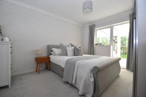 2 bedroom bungalow for sale, Swaby Crescent, Skegness, PE25
