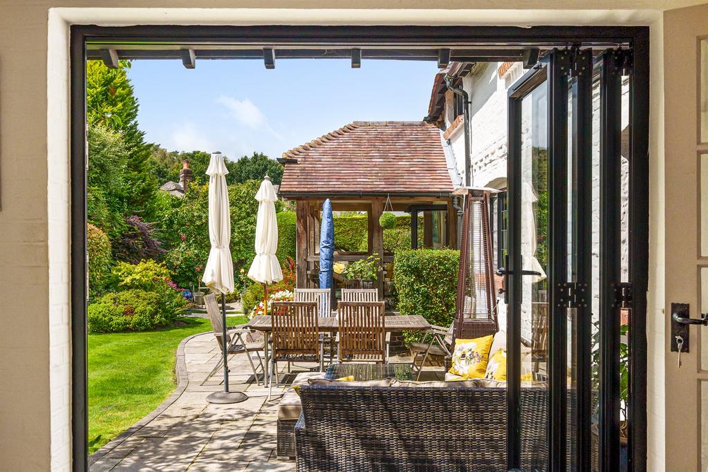 Monkmead Lane, West Chiltington, West Sussex, RH20 4 bed detached house