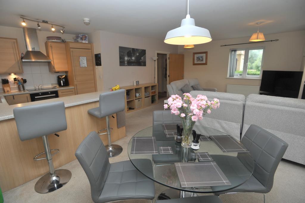 Bevington Way, Eynesbury PE19 2 bed apartment for sale £220,000
