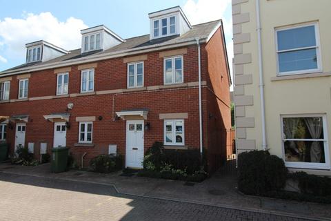 4 bedroom end of terrace house to rent, Fore Street, Heavitree