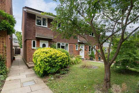 8 Chester Close, Dorking, RH4 1PP