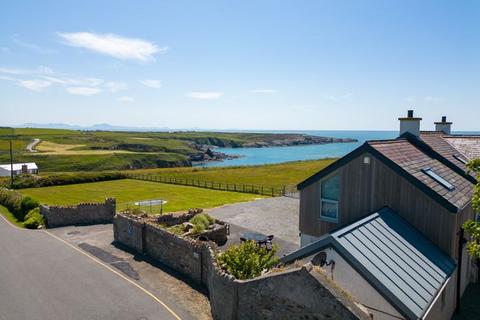 4 bedroom detached house for sale, South Stack, Holyhead, Isle of Anglesey
