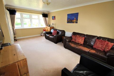 4 bedroom detached house for sale, The Knolls, Beeston